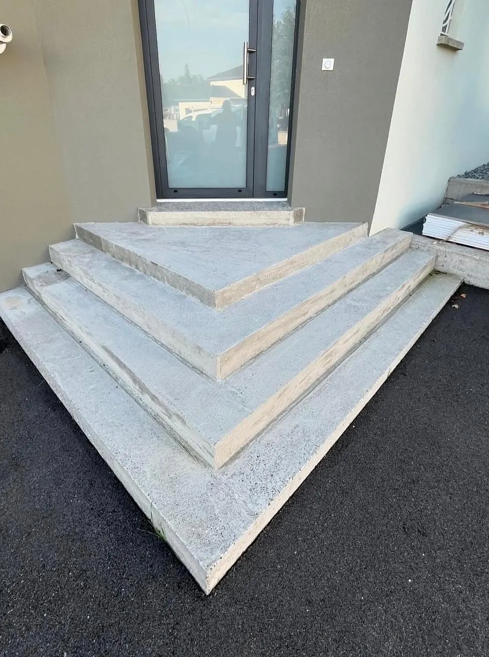 Pièce avant la pose du carrelage 50×50